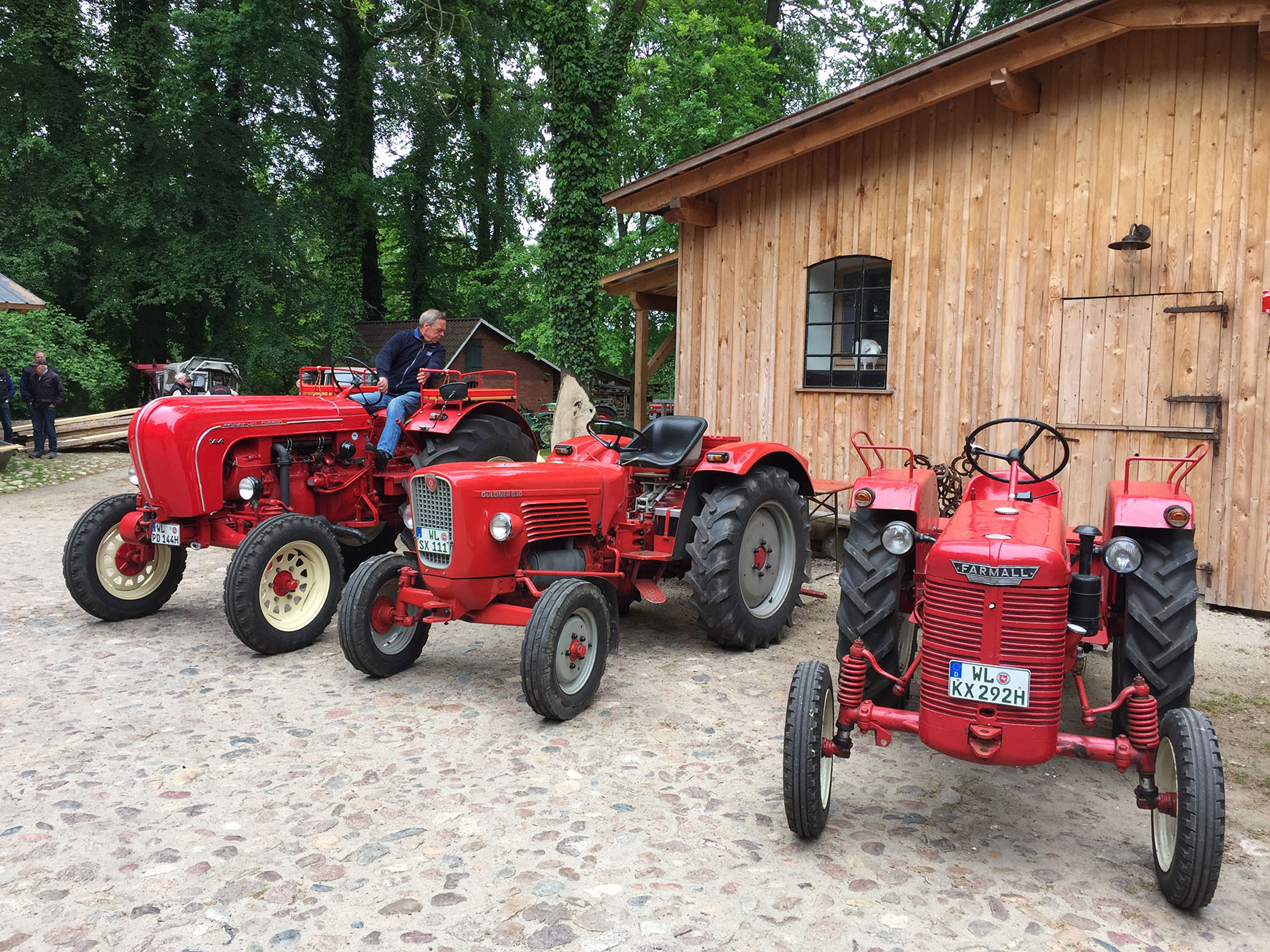 You are currently viewing Oldtimer, Goldenes Rebhuhn und die Sparkasse