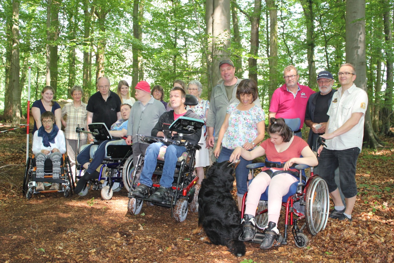 Du betrachtest gerade Wald, Wiese, Bach & Doras Garten