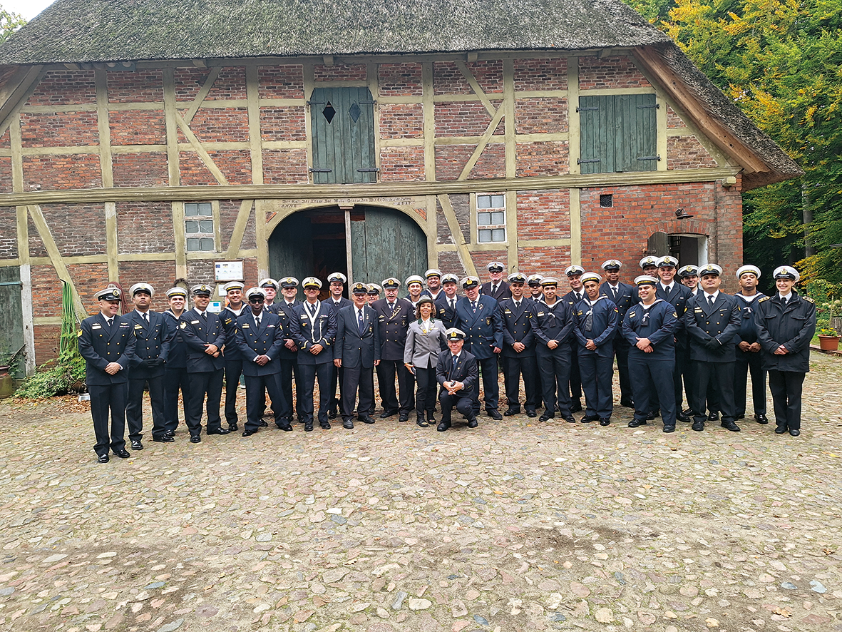 Du betrachtest gerade Besuch von der Marinekameradschaft Harburg von 1897 und vieles mehr!